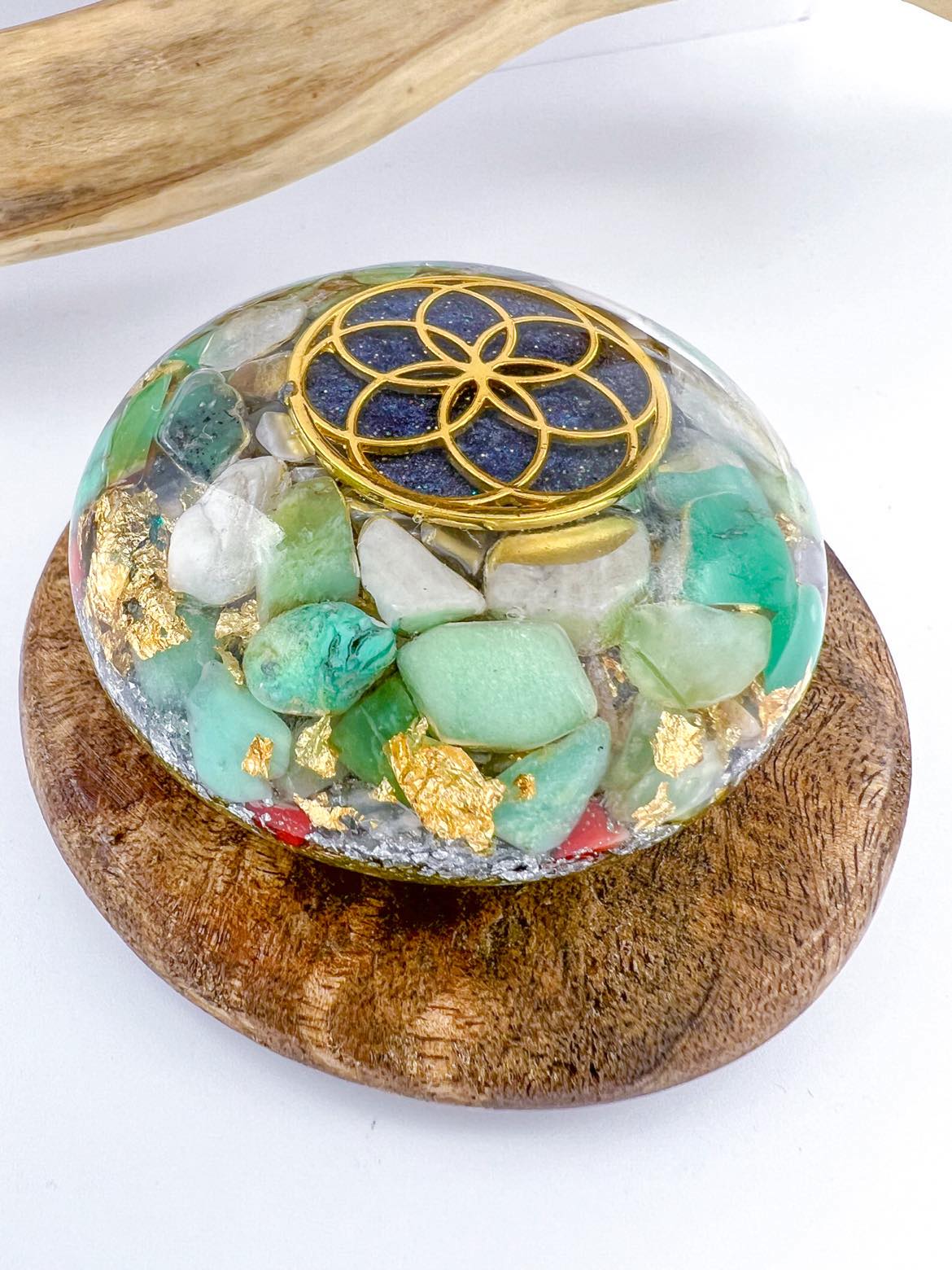 Orgonite Pebble - Seed of life, Chrysoprase, Moonstone and Red Coral