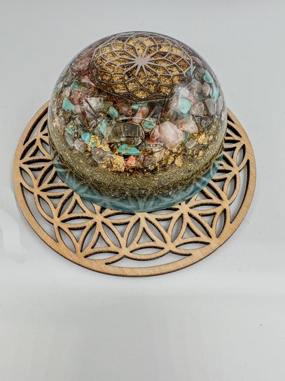 Orgonite Dome: Flower of Life, Turquoise, Labradorite, Sun Stone, Pyrite.