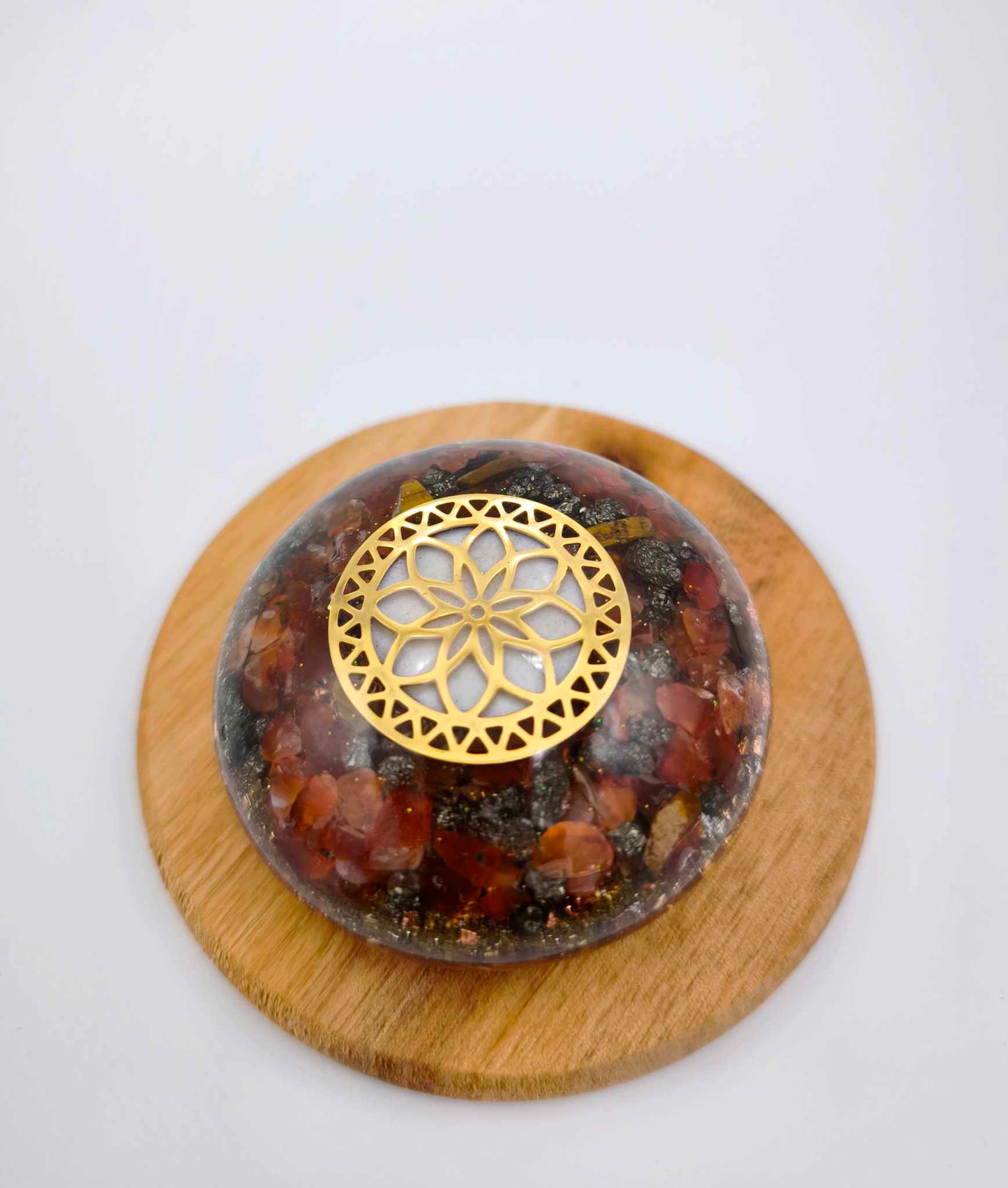 Orgonite Galet - Graine de Vie, Cornaline, Pyrite.