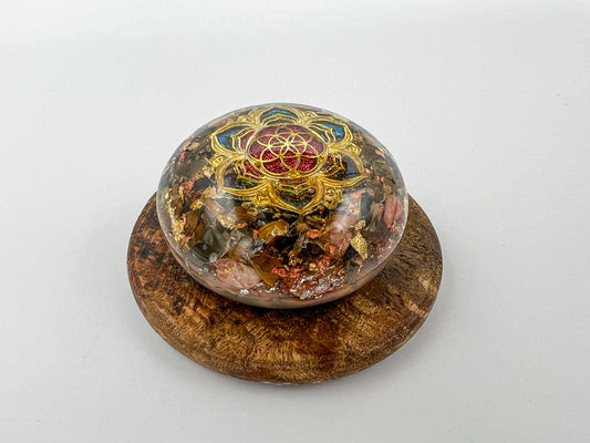 Galet Orgonite – Oeil de Tigre, Pierre du Soleil, Hématite