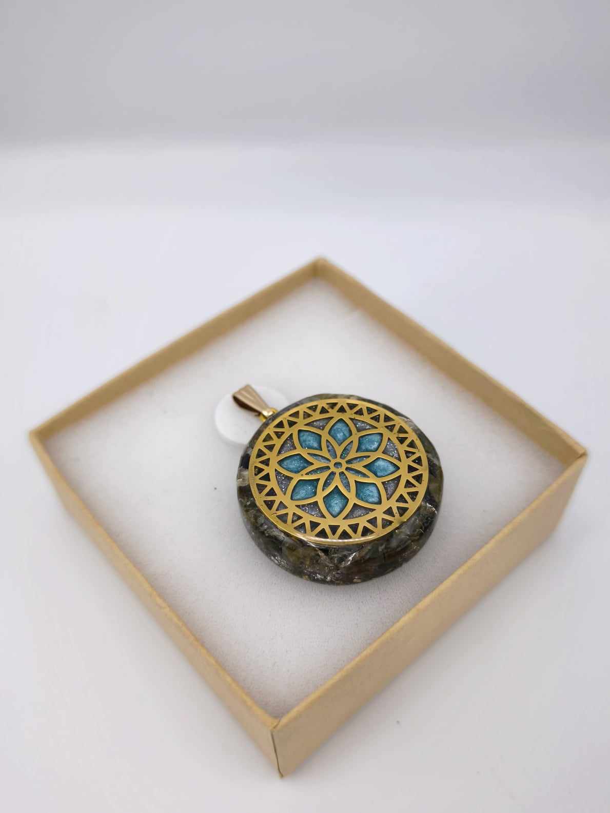 Orgonite Pendentif Protection : Fleur de Vie, Tourmaline Verte.