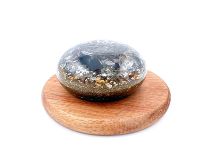 Orgonite Galet - Graine de vie, Tourmaline Noire, Quartz fumé.