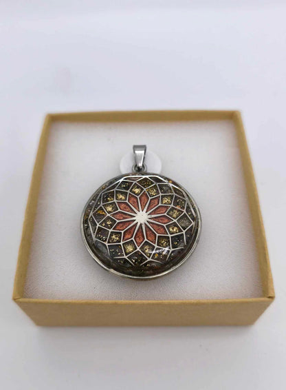 Orgonite Pendentif : Tourmaline multicolore, Cristal de Roche.