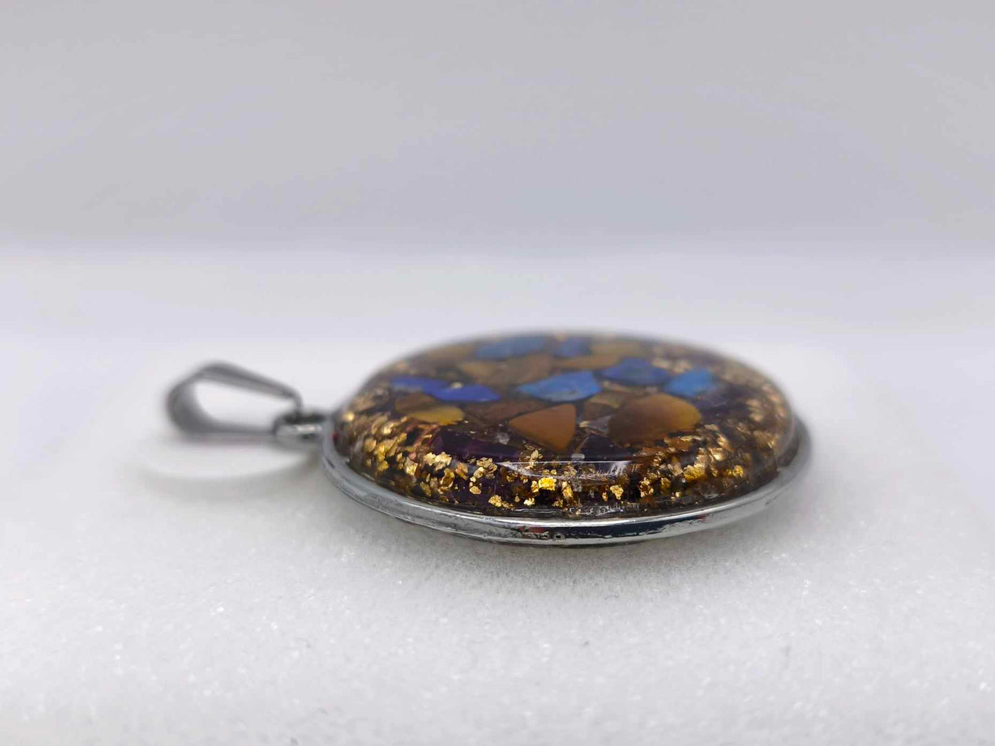 Orgonite Pendant - Lapis Lazuli and Labradorite 