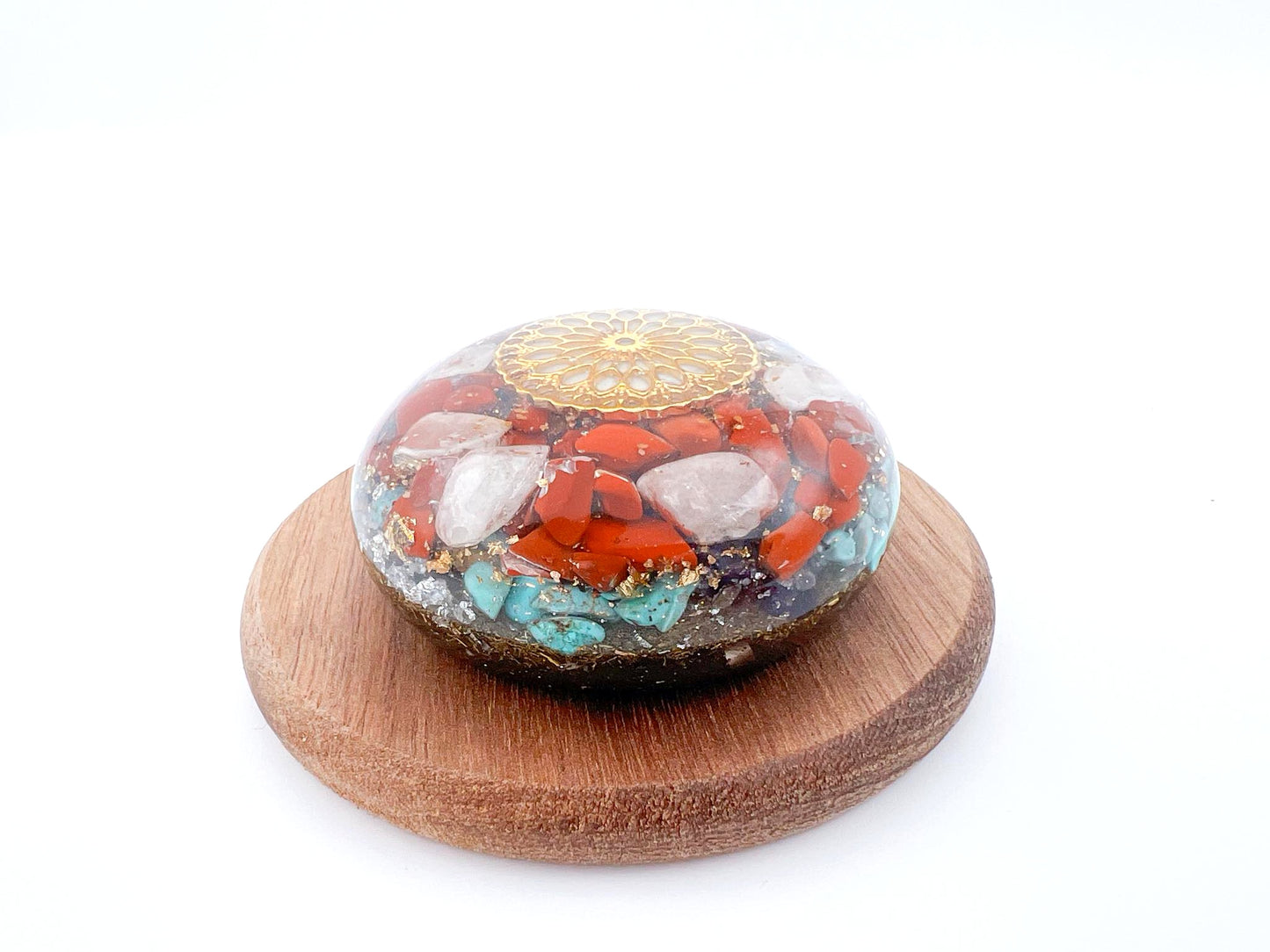 Orgonite Galet - Jaspe rouge, Pierre de Lune et Turquoise.