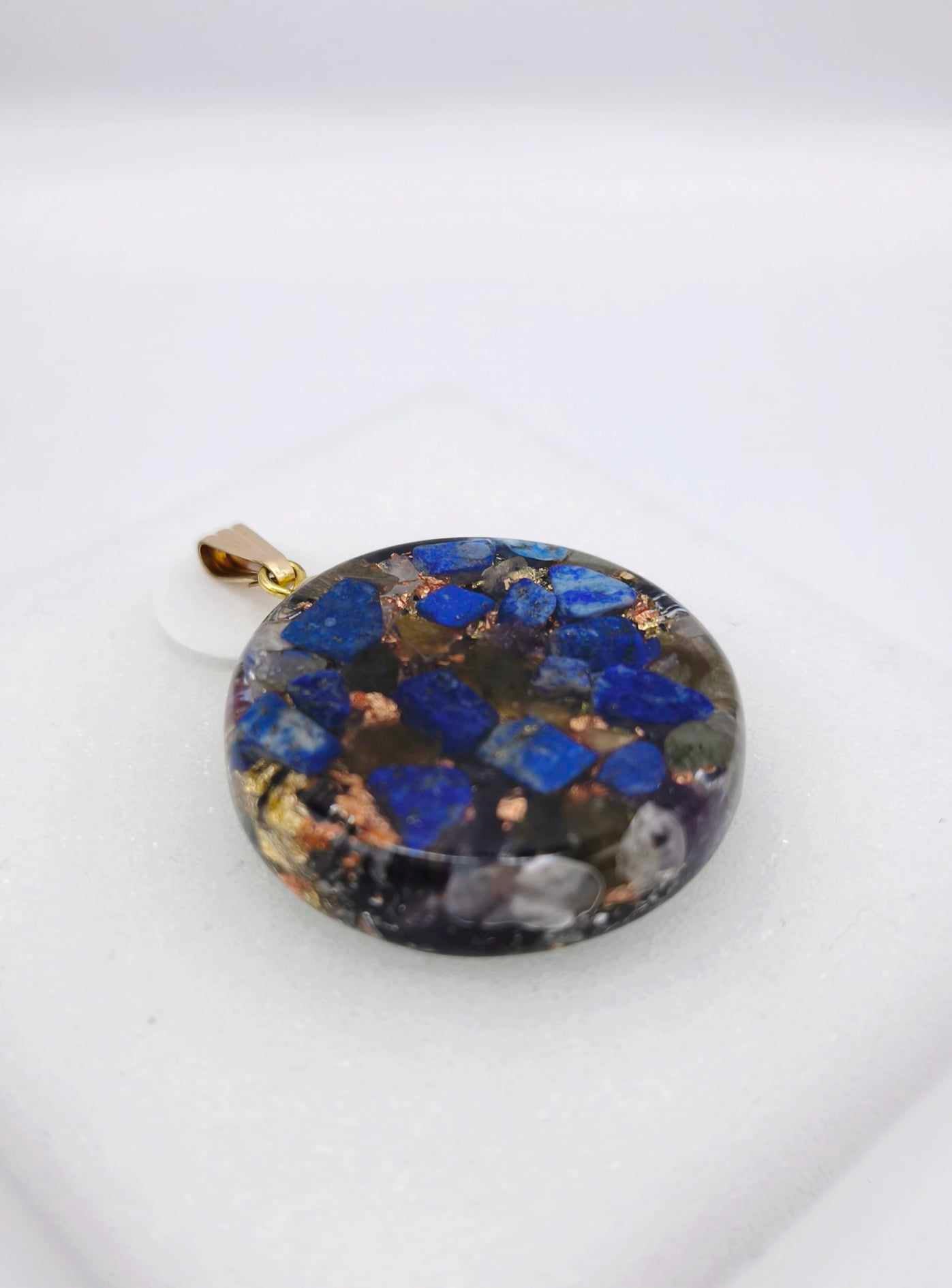 ORGONITE PENDENTIF LAPIS LAZULI, LABRADORITE.