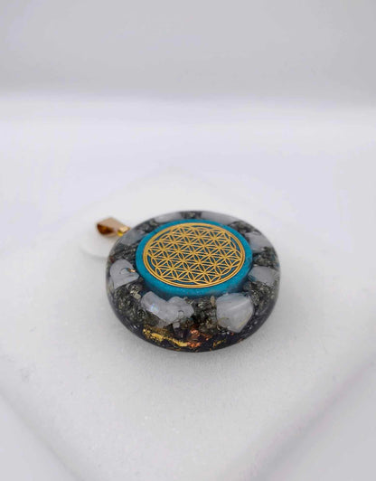 ORGONITE PENDENTIF - PIERRE DE LUNE ET PYRITE.