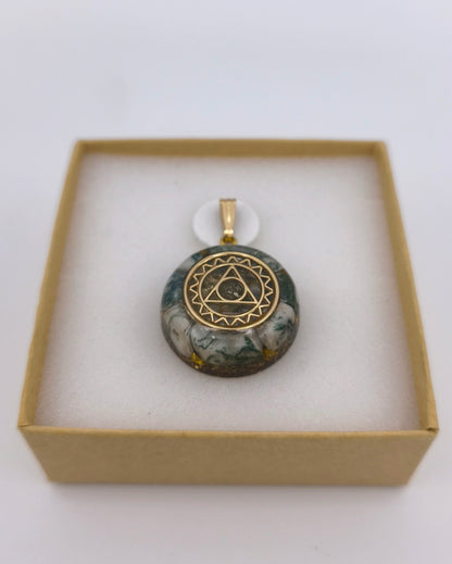 Pendentif Orgonite Agate Mousse.