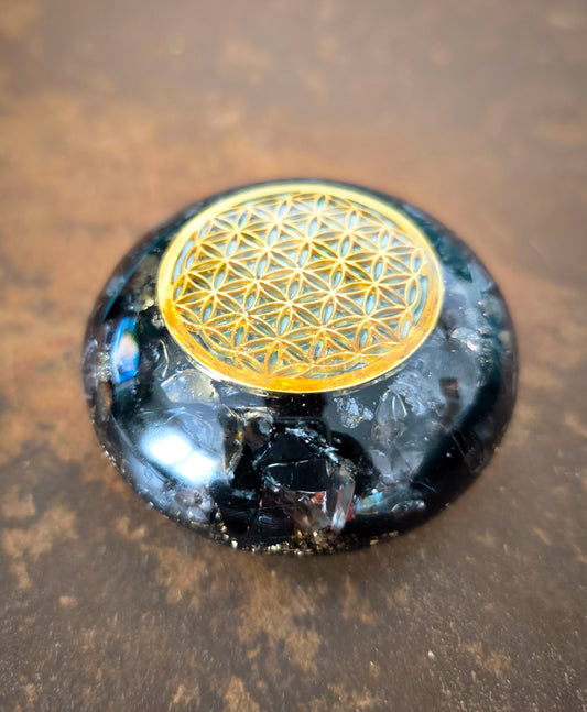 Galet Orgonite - Tourmaline noire, Labradorite