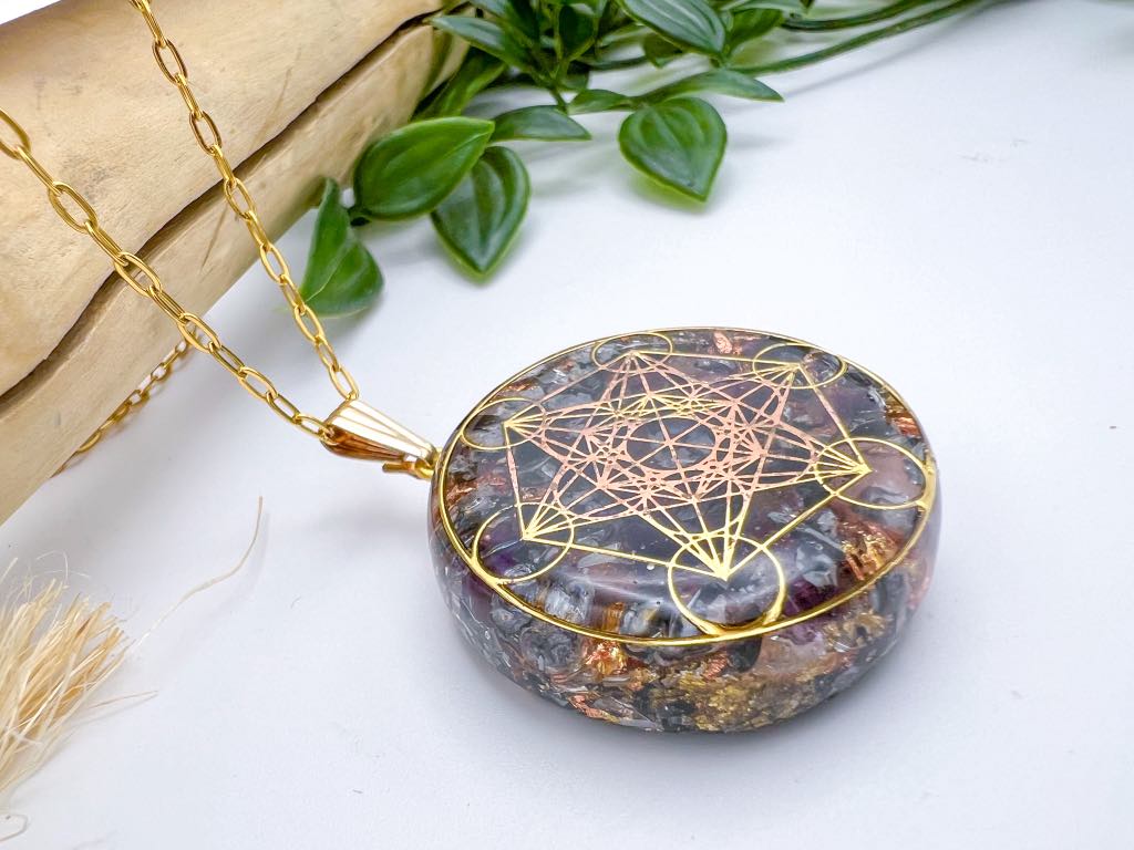 Orgonite Pendentif Protection : Métatron, Obsidienne mouchetée.