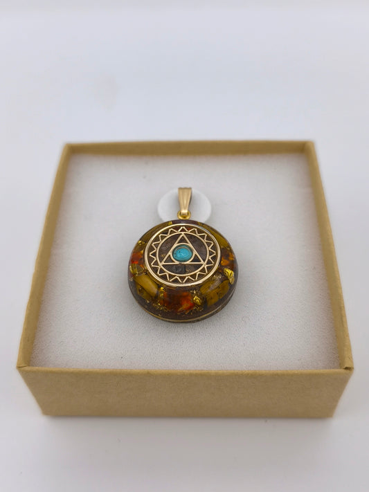 Pendentif Orgonite œil de tigre, Cornaline et Turquoise .