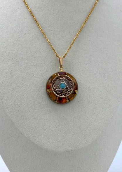 Pendentif Orgonite œil de tigre, Cornaline et Turquoise .